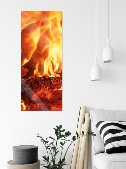Gemütliches Holz im Feuer, Glasbild Panorama