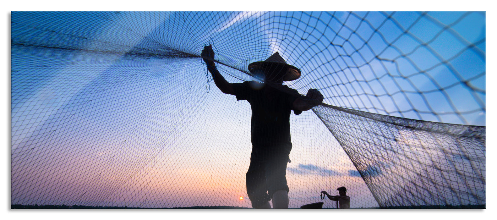 Fischer wirft sein Netz, Glasbild Panorama