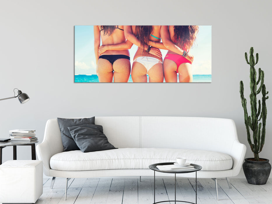 Schöne Mädchen in Bikinis, Glasbild Panorama