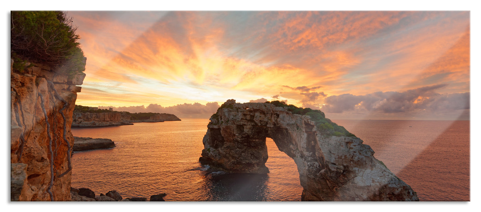 Pixxprint Ein Tag beginnt - Es Pontas, Glasbild Panorama