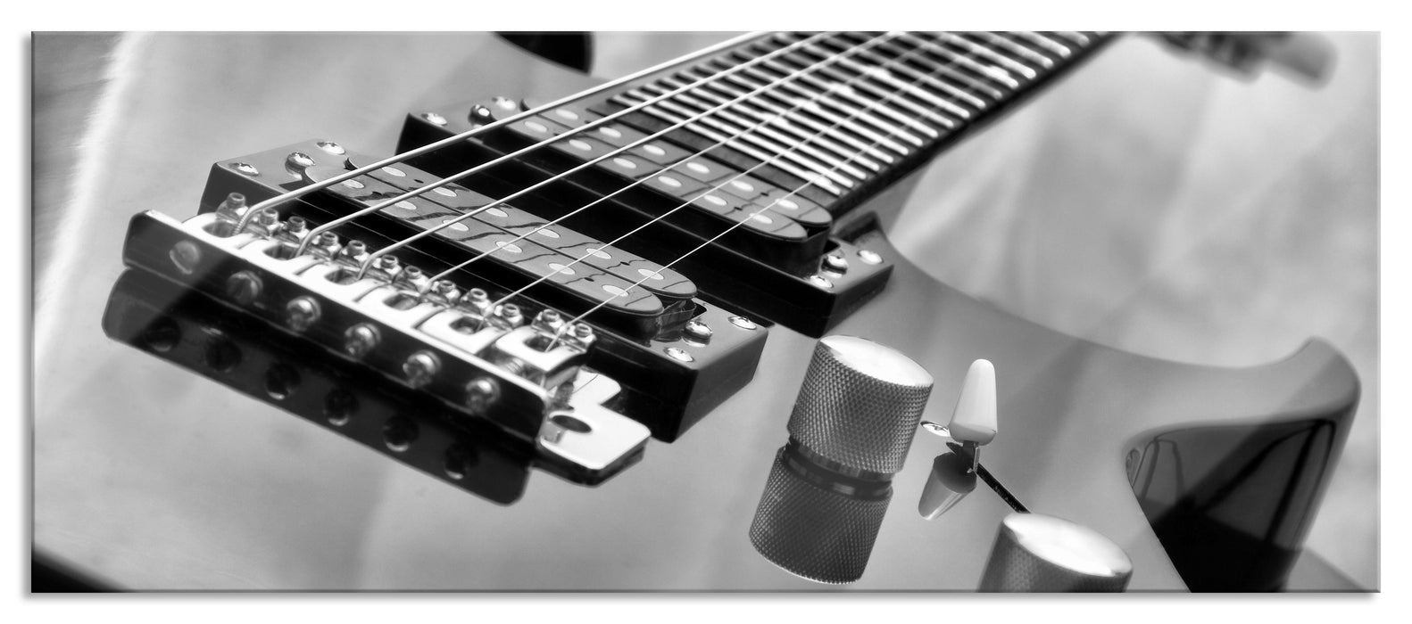 Pixxprint Black Guitar, Nahaufnahme Gitarre,, Glasbild Panorama