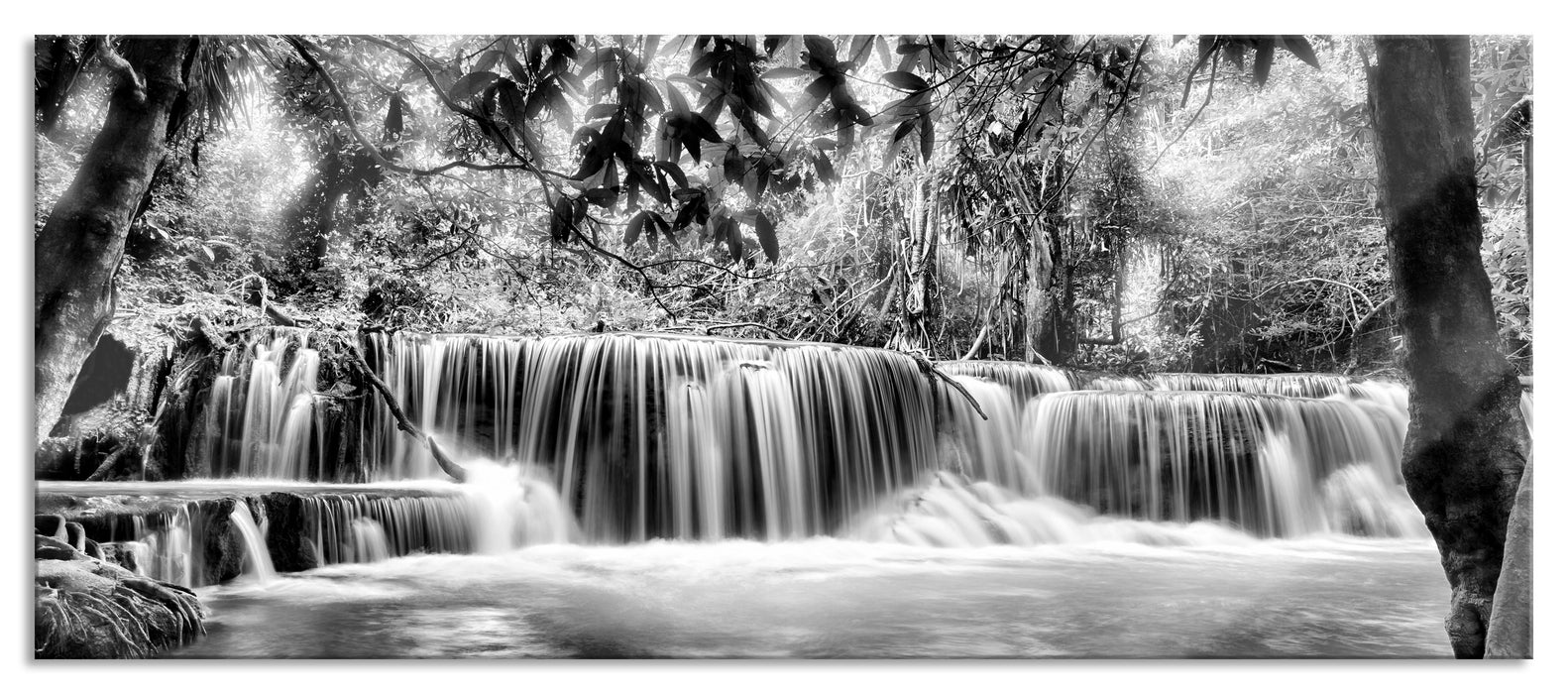 Kleiner Wasserfall im Dschungel, Glasbild Panorama