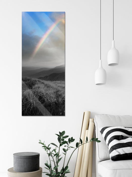 Berge mit Regenbogen am Himmel, Glasbild Panorama