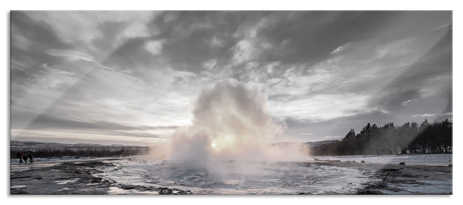 Pixxprint Heiße Quelle in Island, Glasbild Panorama