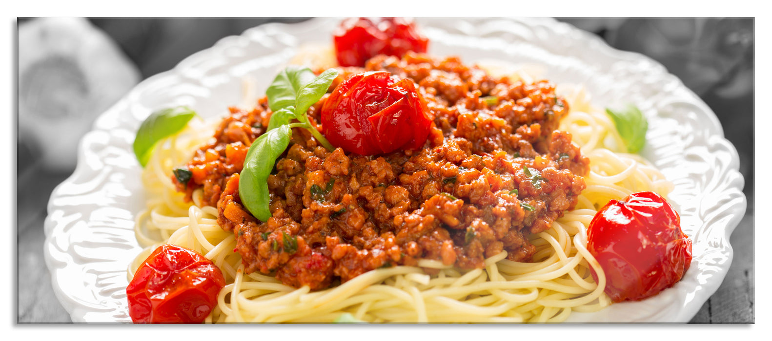 Pixxprint Spaghetti Bolognese auf dem Teller, Glasbild Panorama