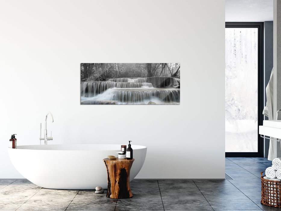 Wasserfall im Regenwald, Glasbild Panorama