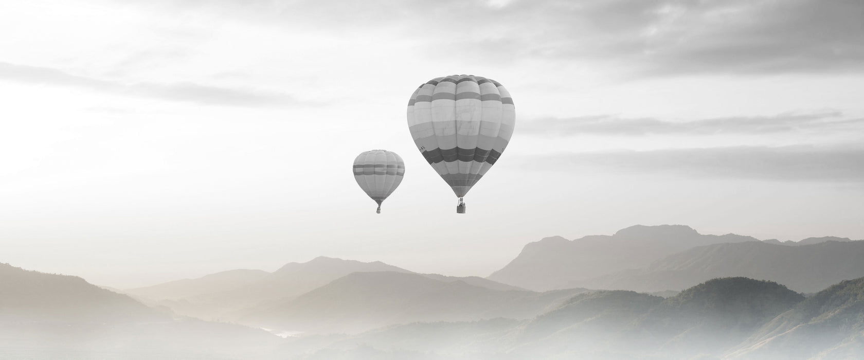 Heißluftballon Landschaft, Glasbild Panorama