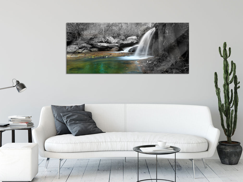 Wasserfall im Wald, Glasbild Panorama