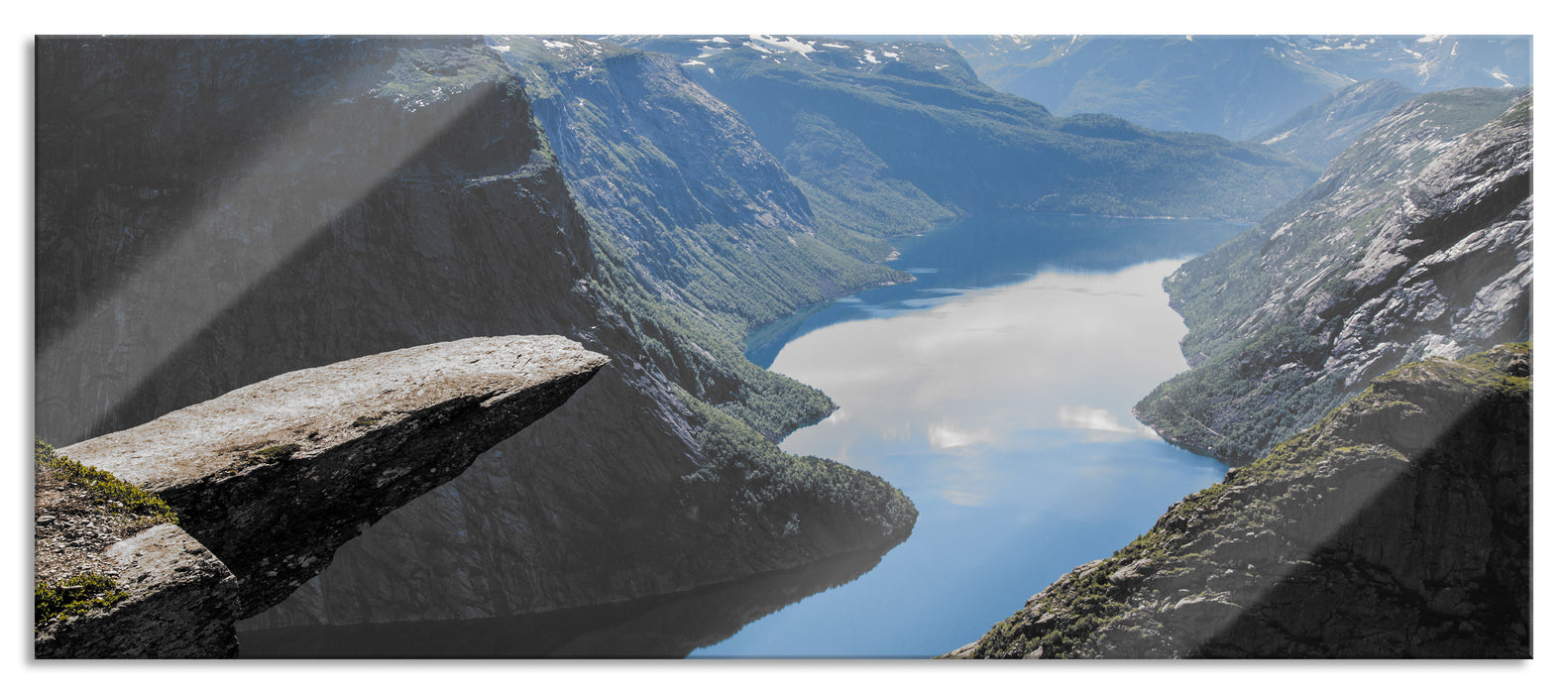 Pixxprint Blick auf wunderschönes Tal, Glasbild Panorama