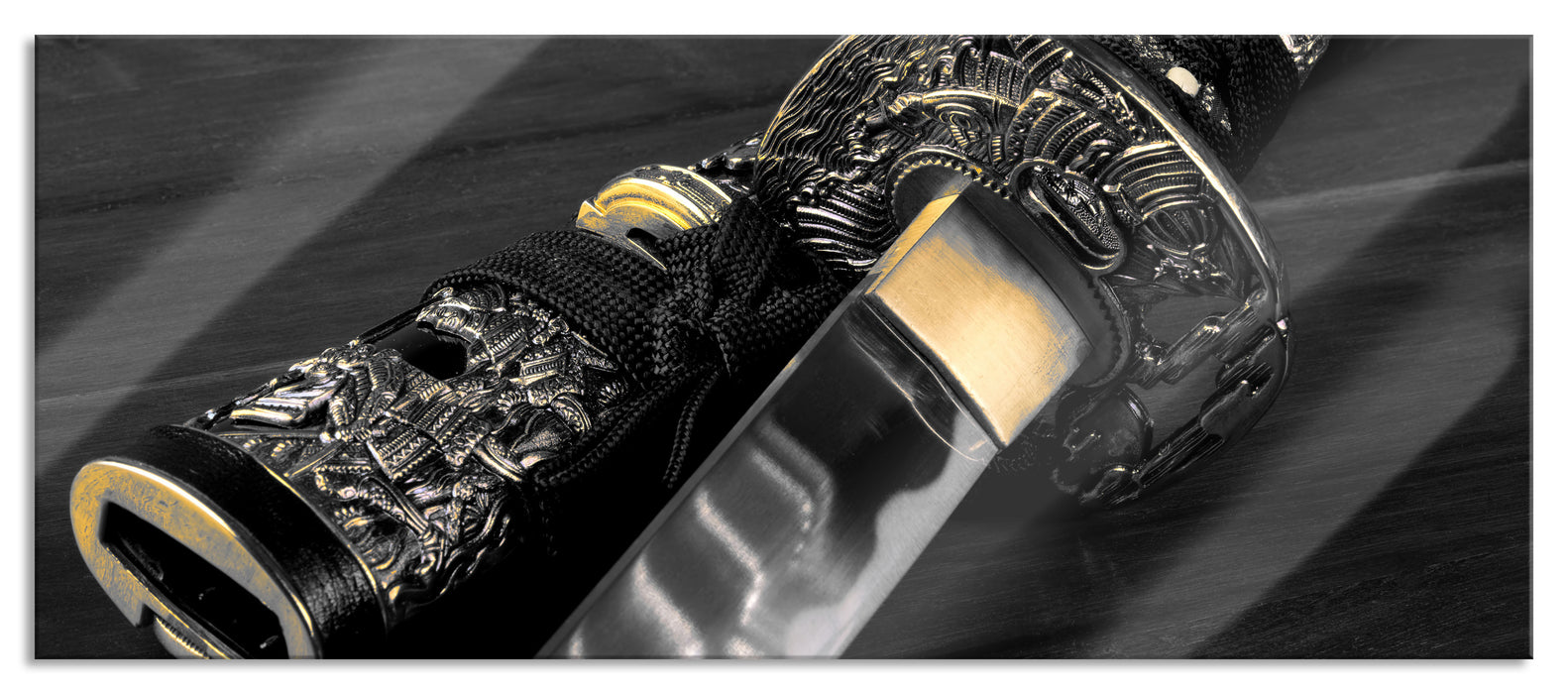 Pixxprint strahlendes Samurai-Schwert, Glasbild Panorama
