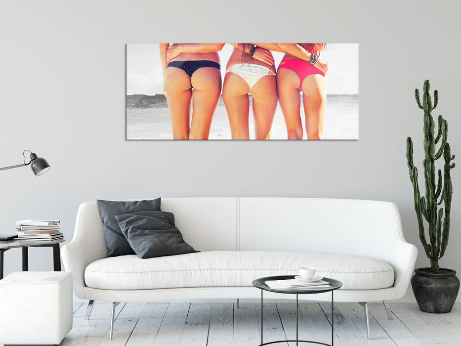 Schöne Mädchen in Bikinis, Glasbild Panorama