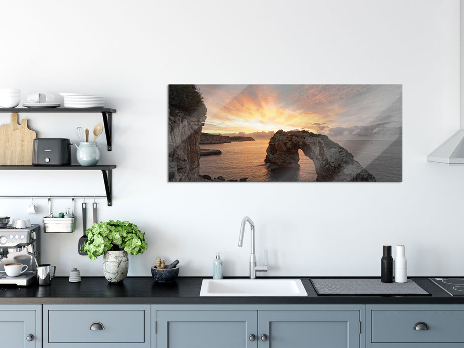 Ein Tag beginnt - Es Pontas, Glasbild Panorama