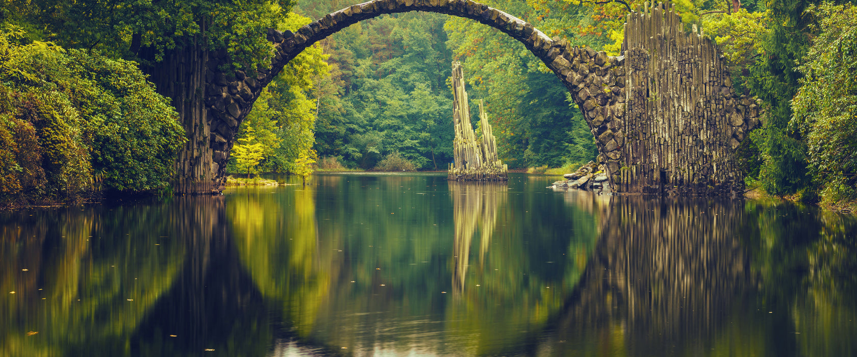 Rakotz-Brücke Kromlau Reflexion, Glasbild Panorama