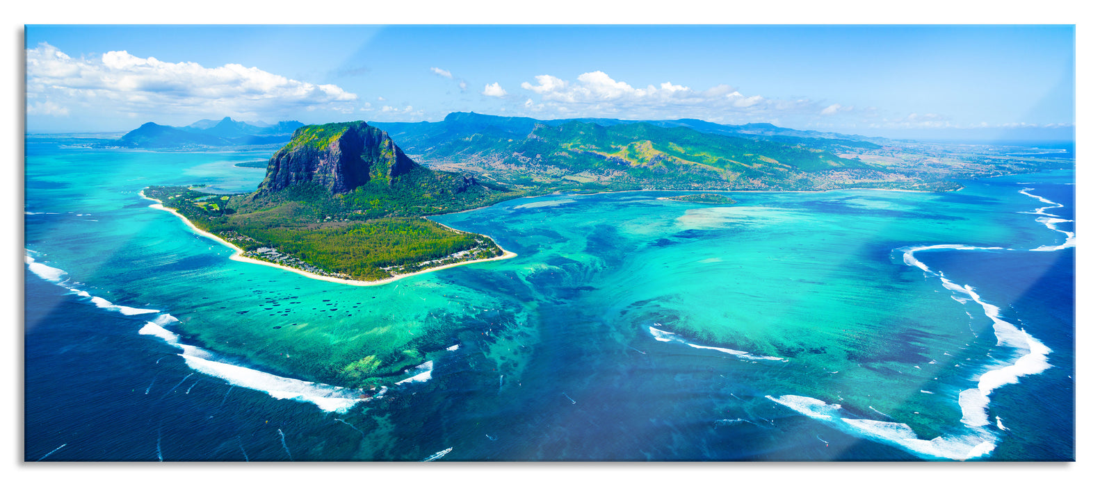 Pixxprint Blick von oben auf die Trauminsel Mauritius, Glasbild Panorama