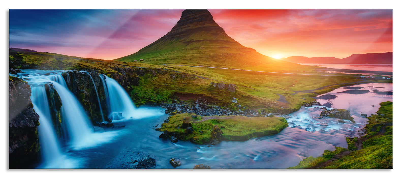 Pixxprint Kirkjufell Vulkan im Sonnenuntergang, Glasbild Panorama