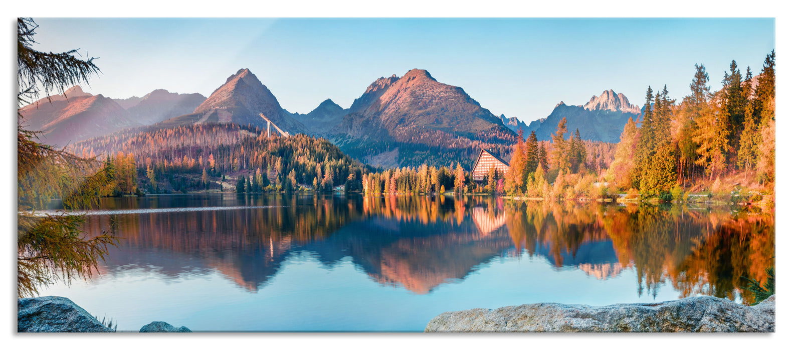 Pixxprint Herbstlicher Natursee in der Slowakei, Glasbild Panorama