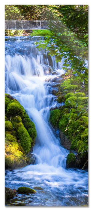 Pixxprint Wasserfall im grünen Wald, Glasbild Panorama