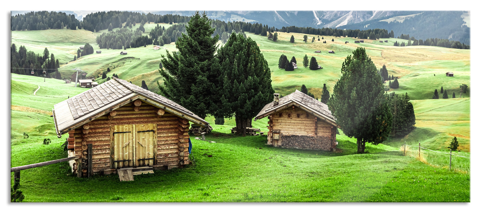 Pixxprint Blockhäuser in den Dolomiten, Glasbild Panorama