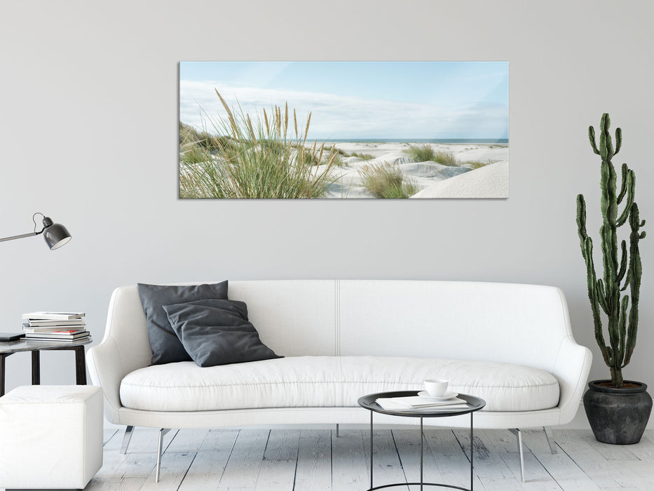 Grasige Dünenlandschaft am Meer, Glasbild Panorama