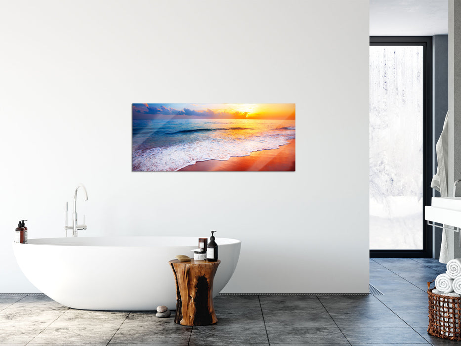 Sonnenuntergangsstimmung an Traumstrand, Glasbild Panorama