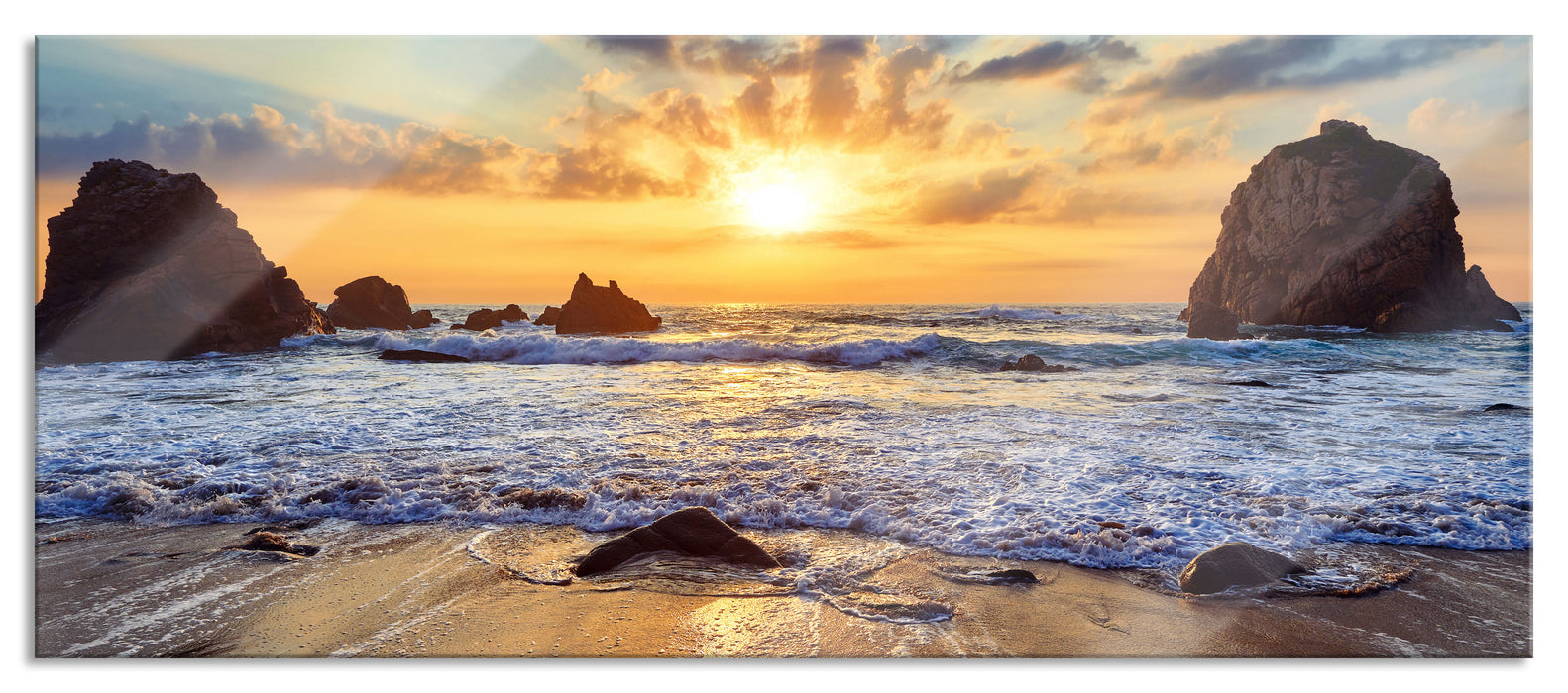 Pixxprint Sandstrand mit Felsen im Sonnenuntergang, Glasbild Panorama