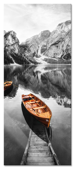 Pixxprint Bootsteg am Pragser Wildsee B&W Detail, Glasbild Panorama