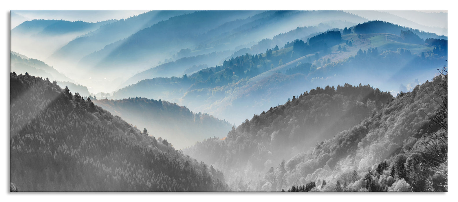 Pixxprint Nebelige Berglandschaft im Herbst B&W Detail, Glasbild Panorama