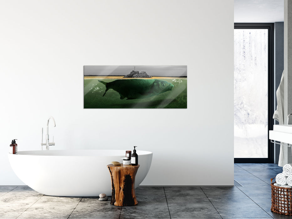 Abstrakter Fisch mit Felsrücken B&W Detail, Glasbild Panorama