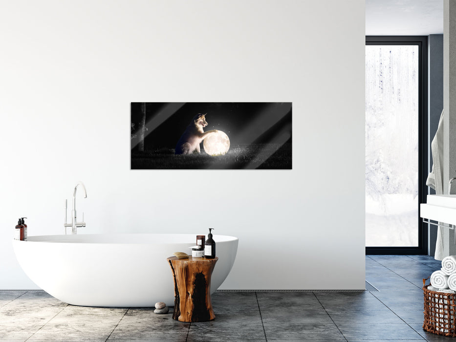 Hund mit leuchtendem Mond bei Nacht B&W Detail, Glasbild Panorama