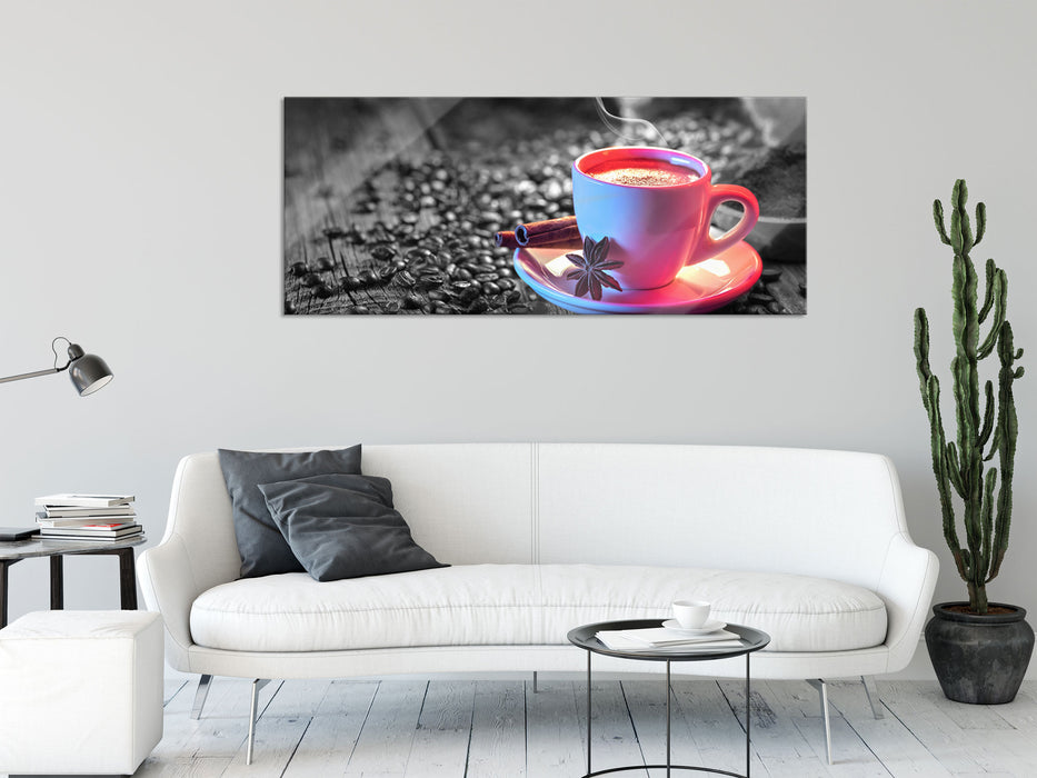 Kaffeetasse mit Bohnen auf Holztisch B&W Detail, Glasbild Panorama