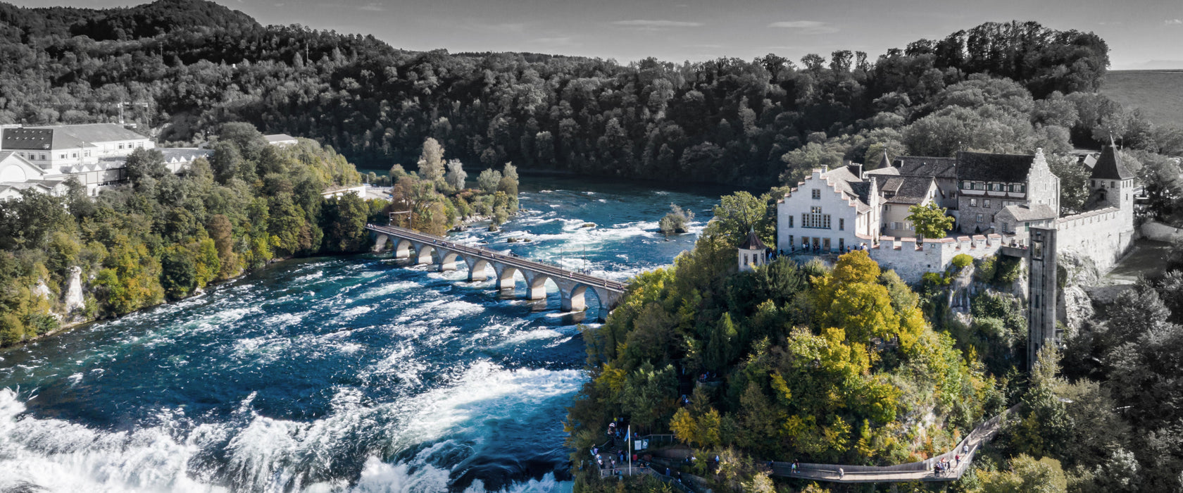 Panorama vom Rheinfall in der Schweiz B&W Detail, Glasbild Panorama