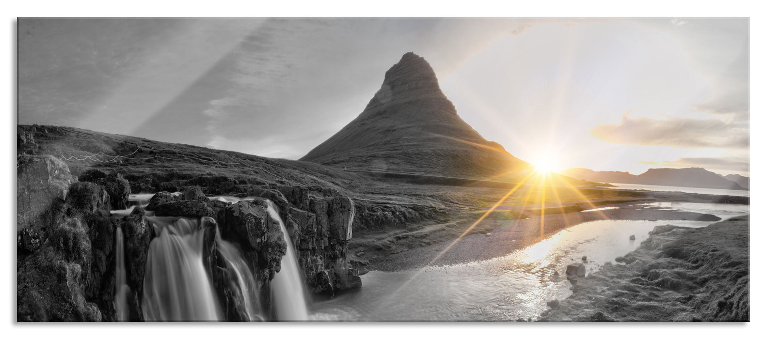 Pixxprint Wasserfall in Isalnd bei Sonnenuntergang B&W Detail, Glasbild Panorama