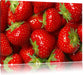 Leckere frische Erdbeeren Leinwandbild