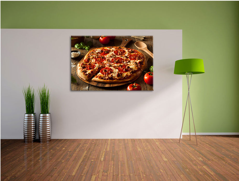 Pizza mit Salami und Tomaten Leinwandbild im Flur