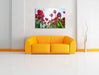Tulpenfeld Leinwandbild über Sofa