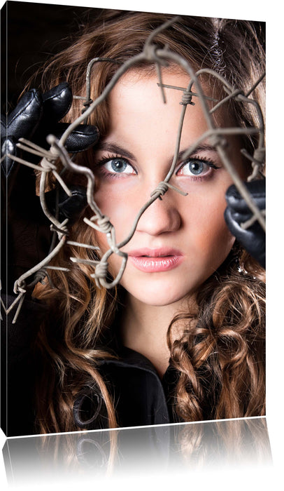 Pixxprint Sexy girl Stacheldraht, Leinwandbild