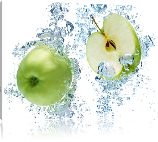 Frische Apfelscheiben im Wasser Leinwandbild