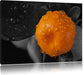 Orange mit Wassertropfen Leinwandbild