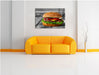 appetitlicher Cheeseburger Leinwandbild über Sofa