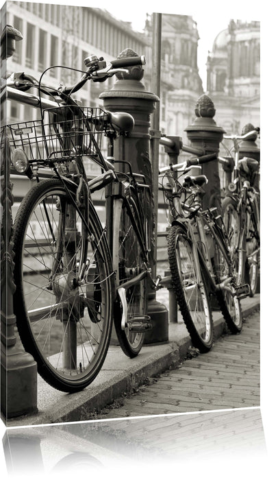 Pixxprint Fahrrad Bahnhof BMX Bahnschiene, Leinwandbild