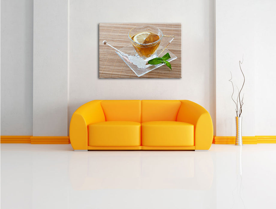 Tasse Tee mit Minze Leinwandbild über Sofa