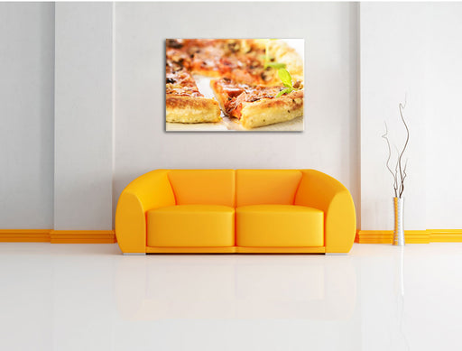 Frischgebackene Pizza Leinwandbild über Sofa