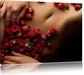 weiblicher Körper mit Rosen Blumen Leinwandbild