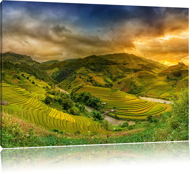 Pixxprint eine Berg Farm in Asien, Leinwandbild