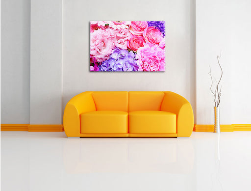 prachtvoller Blumenstrauss Leinwandbild über Sofa