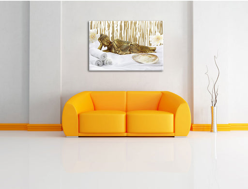 goldener Buddha auf Handtuch Leinwandbild über Sofa