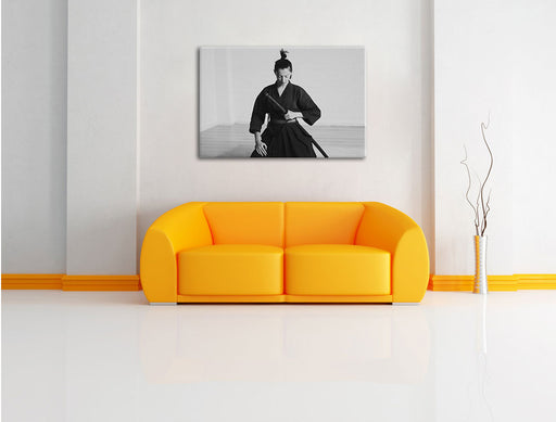 stolze Samurai-Kriegerin Leinwandbild über Sofa