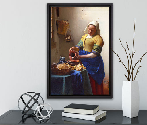 Johannes Vermeer - Das Milchmädchen auf Leinwandbild gerahmt mit Kirschblüten