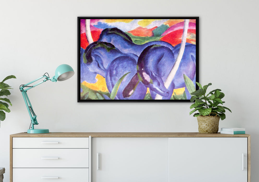 Franz Marc - Die großen blauen Pferde auf Leinwandbild gerahmt verschiedene Größen im Wohnzimmer