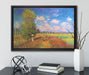 Claude Monet - Mohnfeld im Sommer auf Leinwandbild gerahmt mit Kirschblüten
